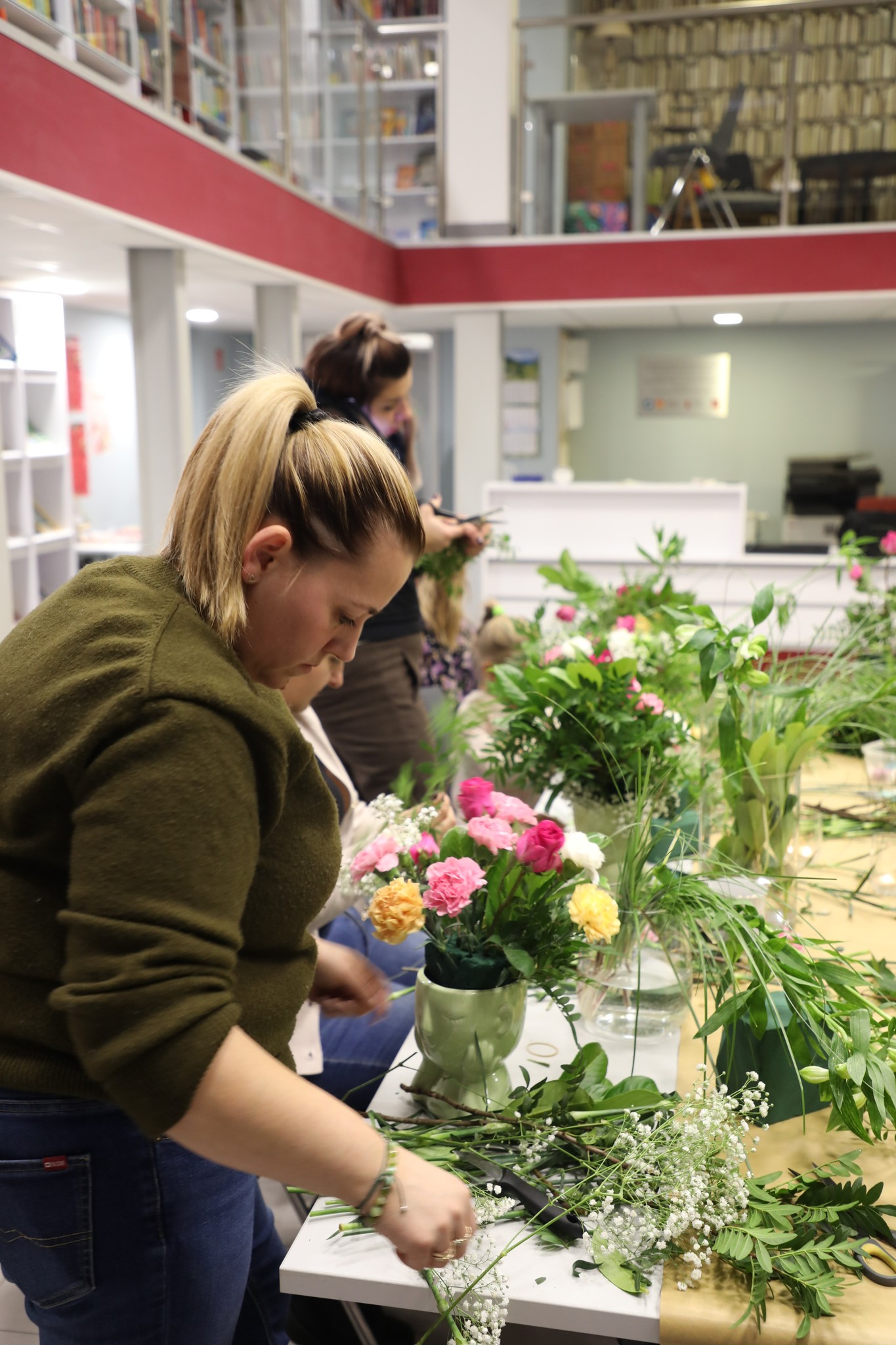 589184666_864484235940129_2748380966491329407_n