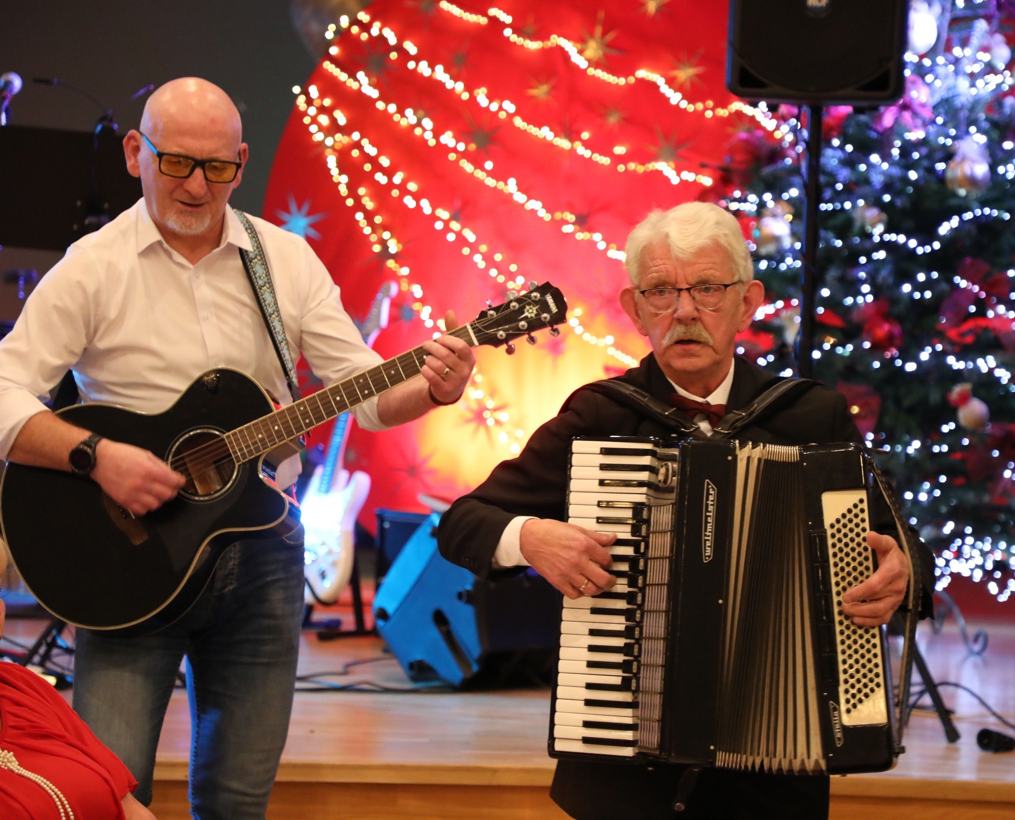 600360241_878747341180485_5560538784068339534_n