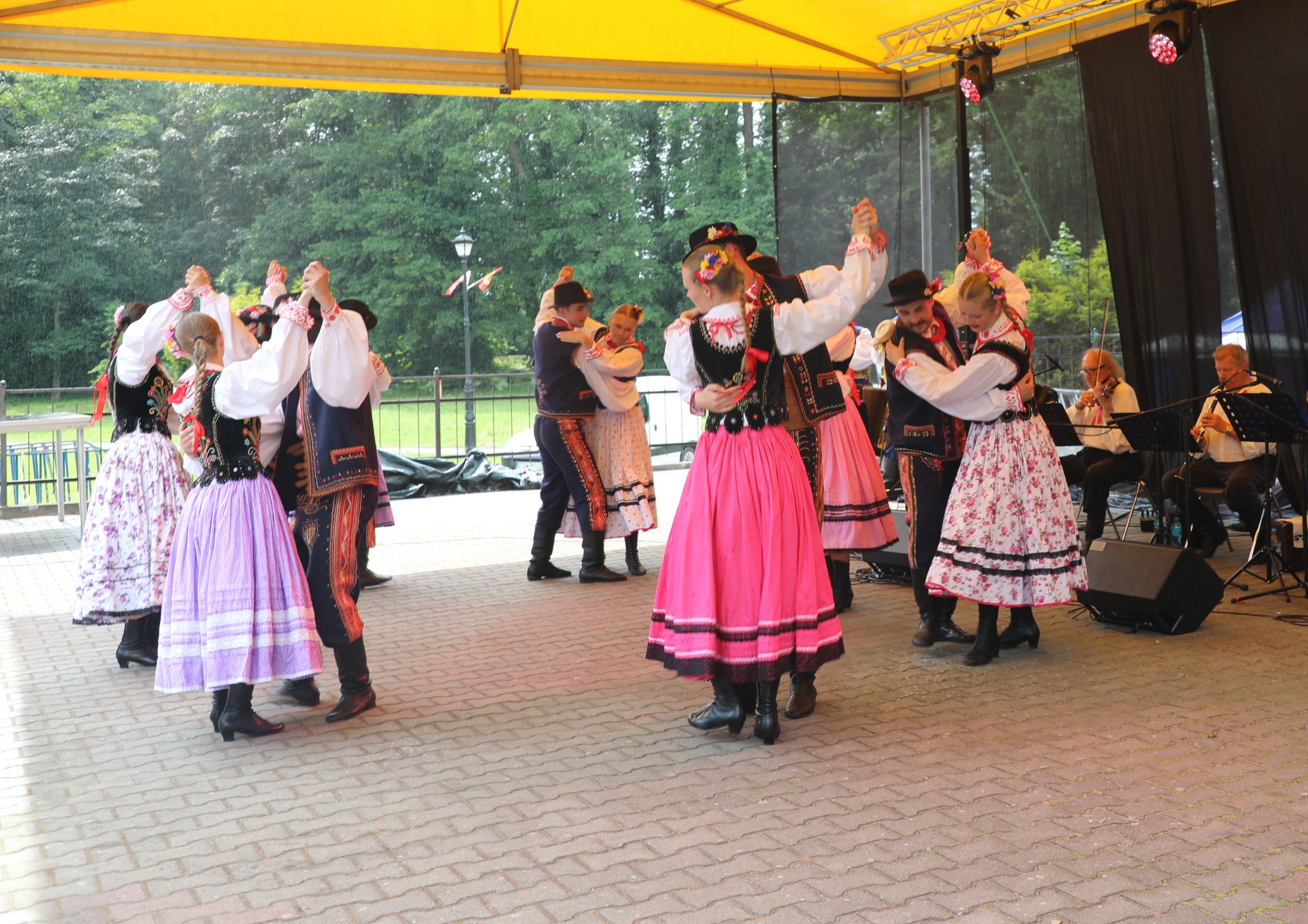 4Y8A7323